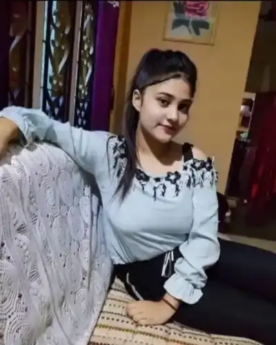 Escorts Service In Chimur